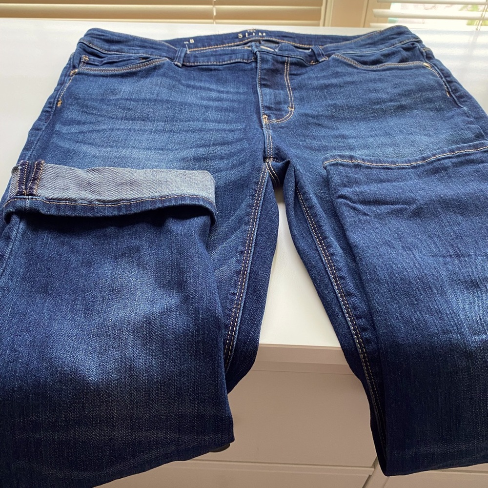 WHBM Cropped slim jeans